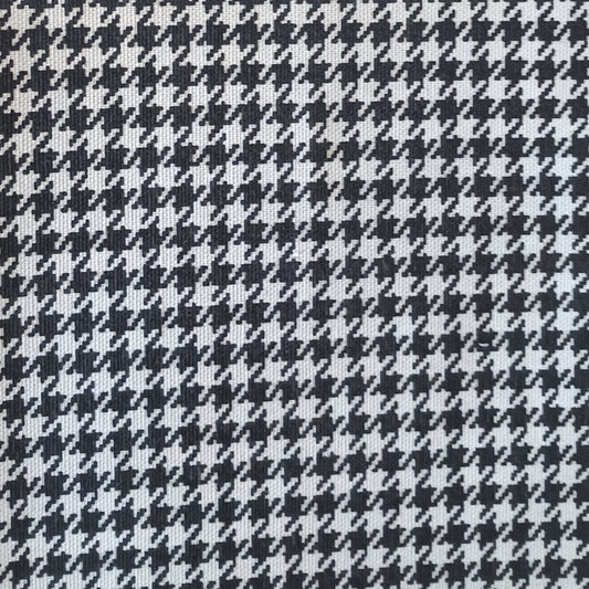 Black and White Hounds Tooth Print