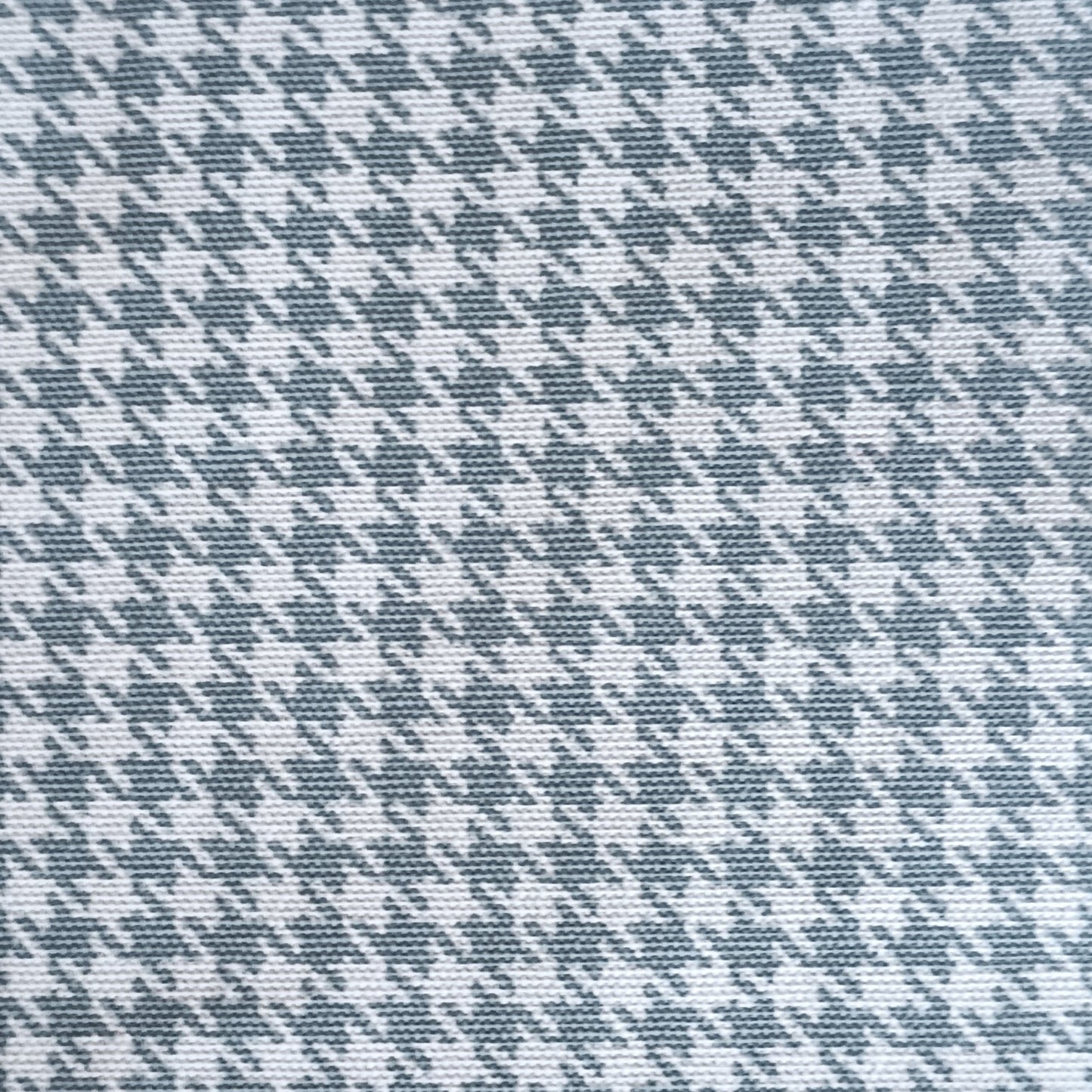 Sample of Hounds tooth cloth - material store